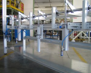 Banco montaggio pannelli isolanti di lunghezza 3300mm